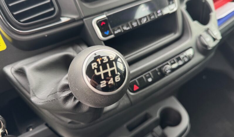 
								FIAT Ducato 9 Posti 35Q MH2 2.2 M-jet 3 140CV Trasp. Disabili full									