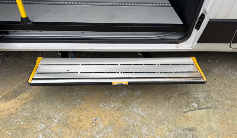 
								FIAT Ducato 9 Posti 35Q MH2 2.2 M-jet 3 140CV Trasp. Disabili full									