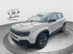 
										JEEP AVENGER 1.2cc MHEV 100cv DCT Longitude full									