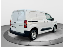 
										PEUGEOT Partner L1 1.5 bluehdi 100cv S&S – 3 Posti full									