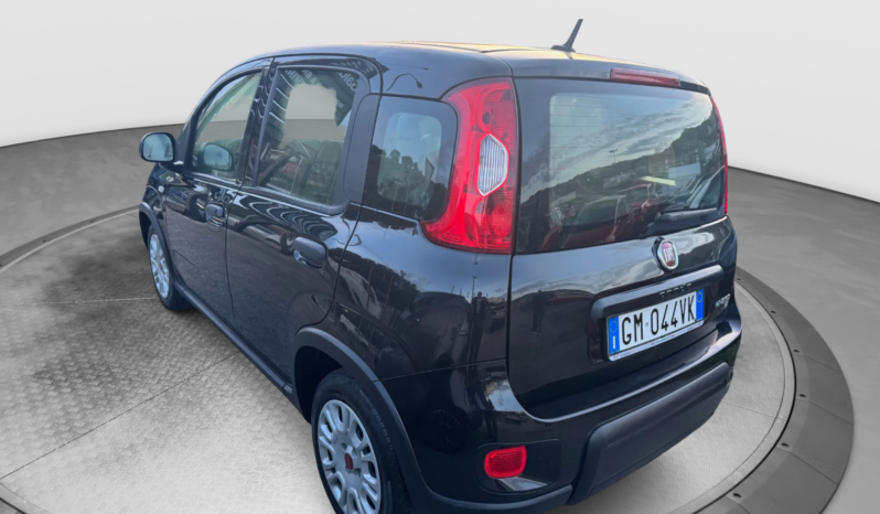 
								FIAT Panda 1.0cc Hybrid 70cv MY23 full									