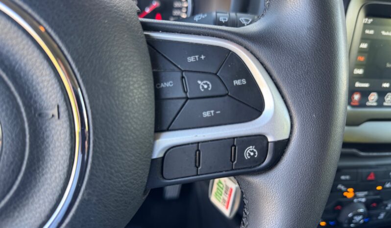 
								JEEP RENEGADE 1.0cc TURBO I3 120cv 4X2 LONGITUDE full									