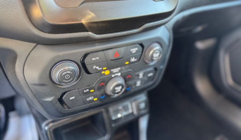 
								JEEP RENEGADE 1.0cc TURBO I3 120cv 4X2 LONGITUDE full									