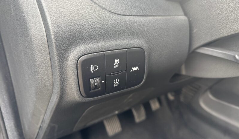 
								HYUNDAI I10 1.0cc 67cv ADVANCED PLUS PACK full									