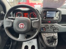 
										FIAT Panda 1.0cc Hybrid 70cv MY23 full									
