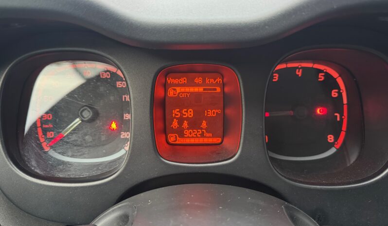 
								FIAT Panda 1.0cc Hybrid 70cv MY23 full									
