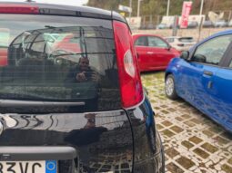 
										FIAT Panda 1.0cc Hybrid 70cv MY23 full									