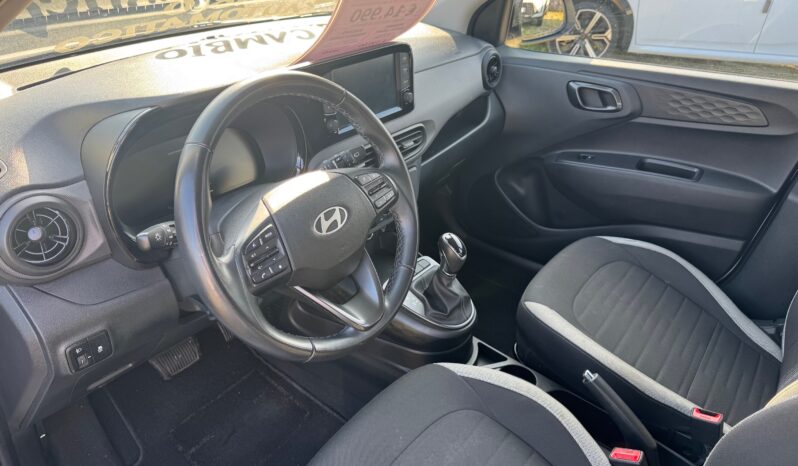 
								HYUNDAI I10 1.0cc MPI 67cv 5P AT CONNECTLINE full									