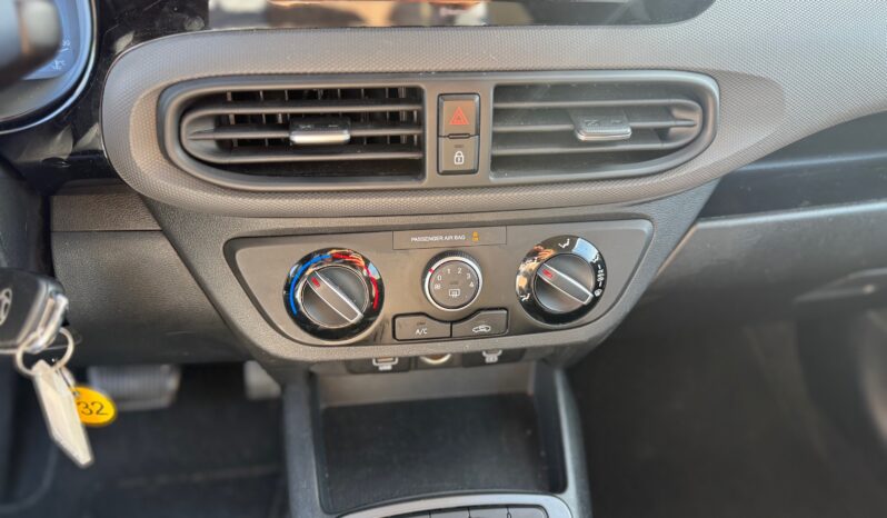 
								HYUNDAI I10 1.0cc MPI 67cv 5P AT CONNECTLINE full									