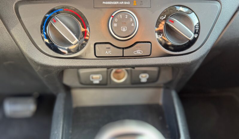 
								HYUNDAI I10 1.0cc MPI 67cv 5P AT CONNECTLINE full									