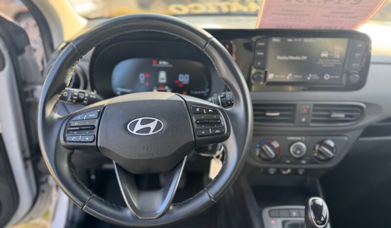 
								HYUNDAI I10 1.0cc MPI 67cv 5P AT CONNECTLINE full									