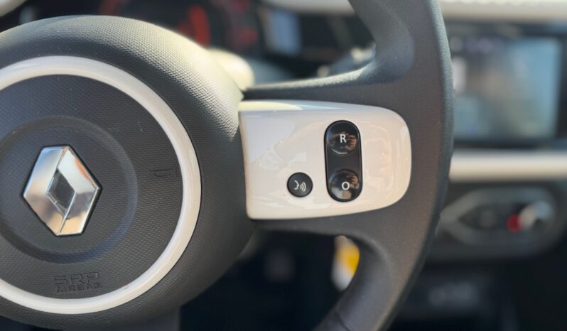 
								RENAULT TWINGO 1.0cc 65cc SCE EQUILIBRE full									