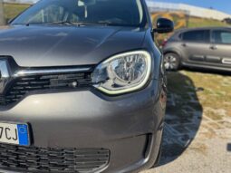 
										RENAULT TWINGO 1.0cc 65cc SCE EQUILIBRE full									