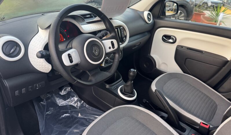 
								RENAULT TWINGO 1.0cc 65cc SCE EQUILIBRE full									