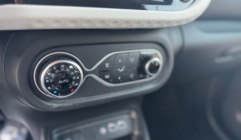 
								RENAULT TWINGO 1.0cc 65cc SCE EQUILIBRE full									