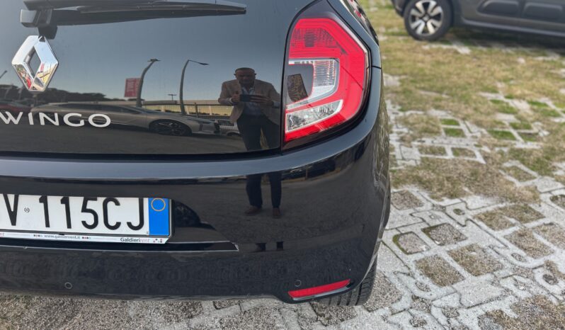 
								RENAULT TWINGO 1.0cc 65cc SCE EQUILIBRE full									