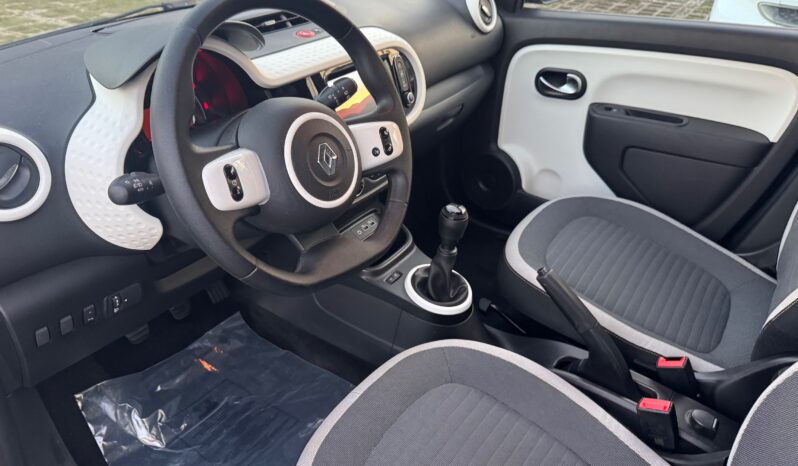 
								RENAULT TWINGO 1.0cc 65cc SCE EQUILIBRE full									