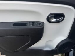 
										RENAULT TWINGO 1.0cc 65cc SCE EQUILIBRE full									