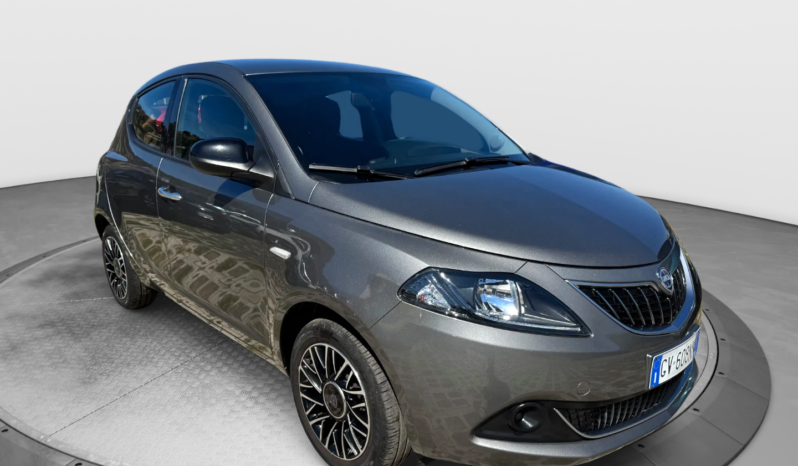 
								LANCIA Ypsilon MY24 1.0 HYBRID 70cv PLATINO full									