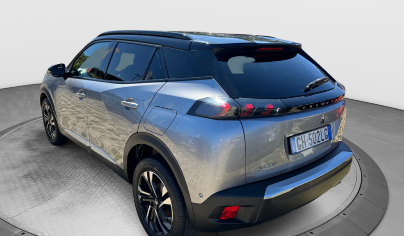 
								PEUGEOT 2008 1.5cc BlueHDi s&s 110cv GT full									