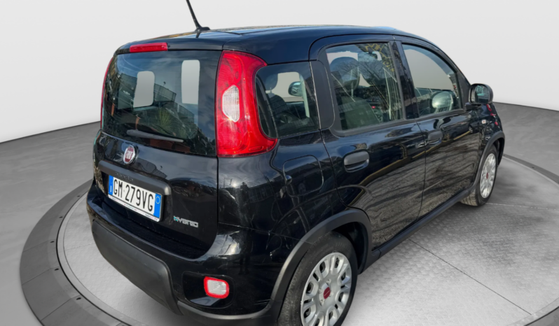 
								FIAT Panda 1.0cc Hybrid 70cv MY23 full									
