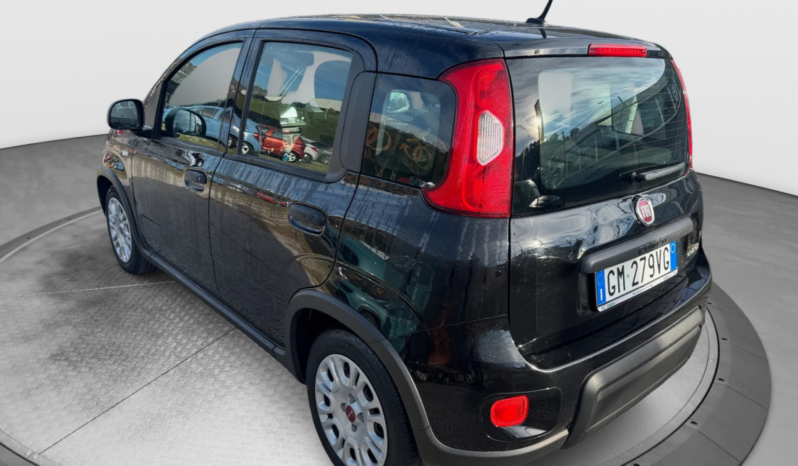 
								FIAT Panda 1.0cc Hybrid 70cv MY23 full									