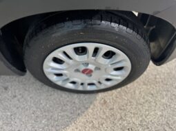 
										FIAT Panda 1.0cc Hybrid 70cv MY23 full									