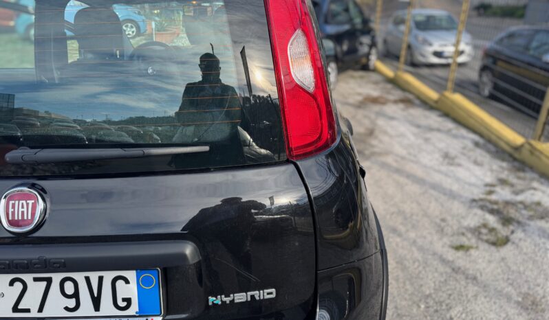 
								FIAT Panda 1.0cc Hybrid 70cv MY23 full									