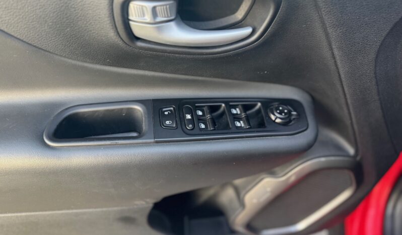 
								JEEP RENEGADE 1.0cc TURBO I3 120cv 4X2 LONGITUDE full									