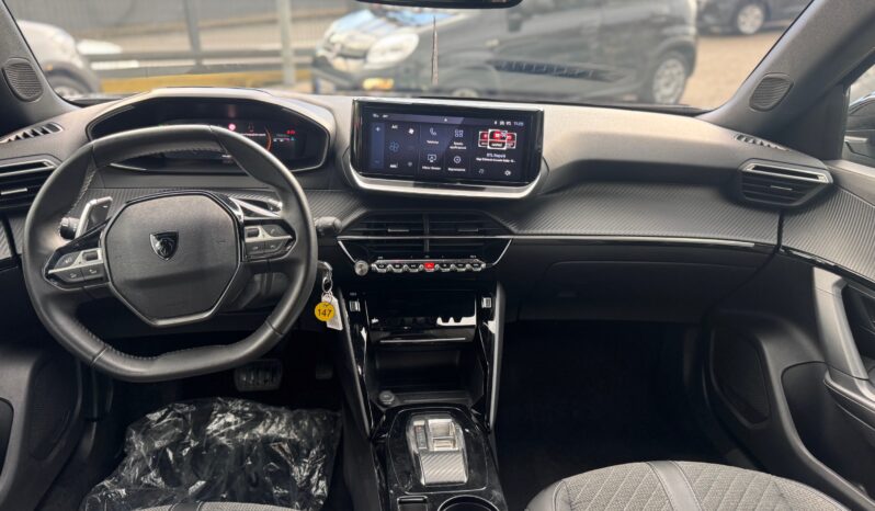 
								PEUGEOT New 2008 1.5 BlueHDi 130cv EAT8 S&S Allure full									