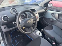 
										TOYOTA AYGO 1.0cc VVT-I 68cv CVT 5P. SOL full									