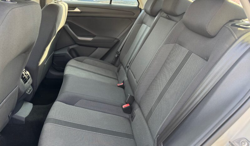 
								Volkswagen T-Roc 1.0cc TSI 110cv Life full									