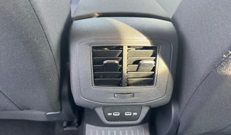 
								Volkswagen T-Roc 1.0cc TSI 110cv Life full									