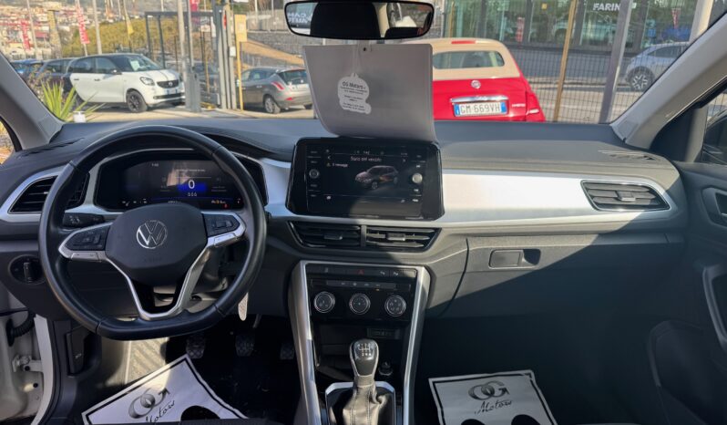 
								Volkswagen T-Roc 1.0cc TSI 110cv Life full									