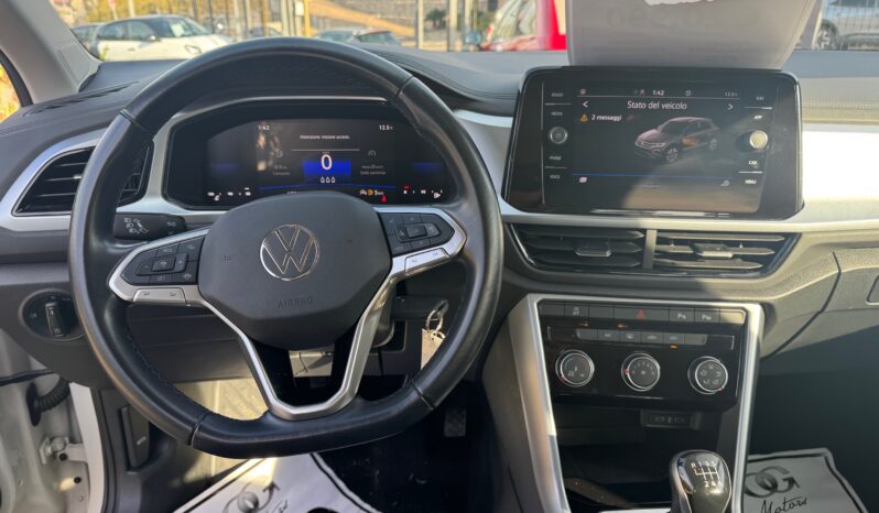 
								Volkswagen T-Roc 1.0cc TSI 110cv Life full									