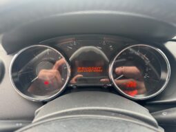 
										PEUGEOT 3008 1.6cc BlueHDi 120cv Allure full									