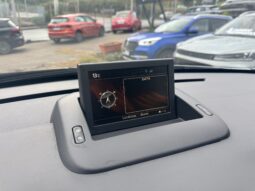 
										PEUGEOT 3008 1.6cc BlueHDi 120cv Allure full									