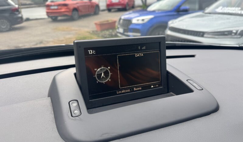 
								PEUGEOT 3008 1.6cc BlueHDi 120cv Allure full									