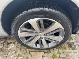 
										PEUGEOT 3008 1.6cc BlueHDi 120cv Allure full									