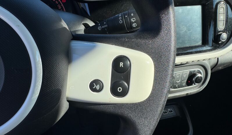 
								RENAULT TWINGO 1.0cc 65cc SCE EQUILIBRE full									