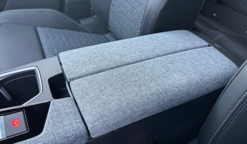 
								PEUGEOT NUOVA 3008 1.2cc HYBRID 145cv E-DCS6 ALLURE full									