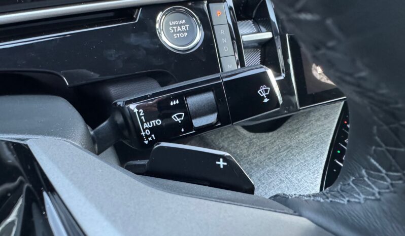 
								PEUGEOT NUOVA 3008 1.2cc HYBRID 145cv E-DCS6 ALLURE full									