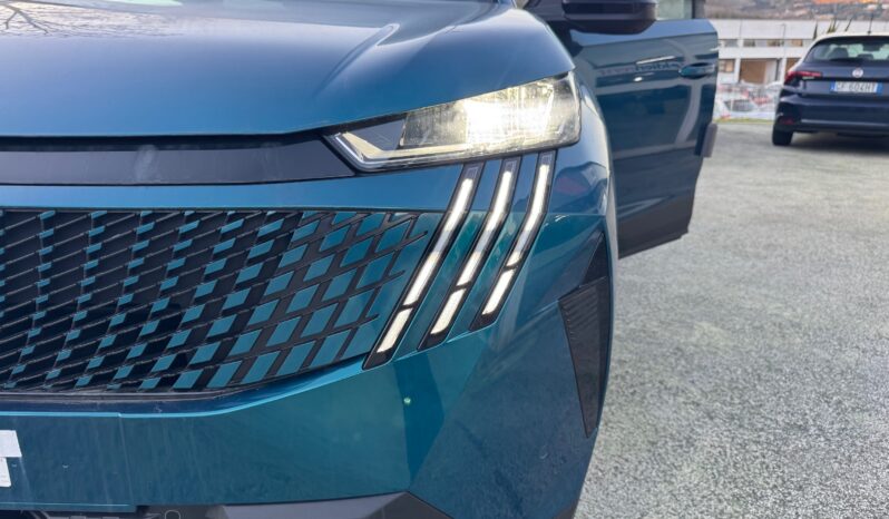 
								PEUGEOT NUOVA 3008 1.2cc HYBRID 145cv E-DCS6 ALLURE full									