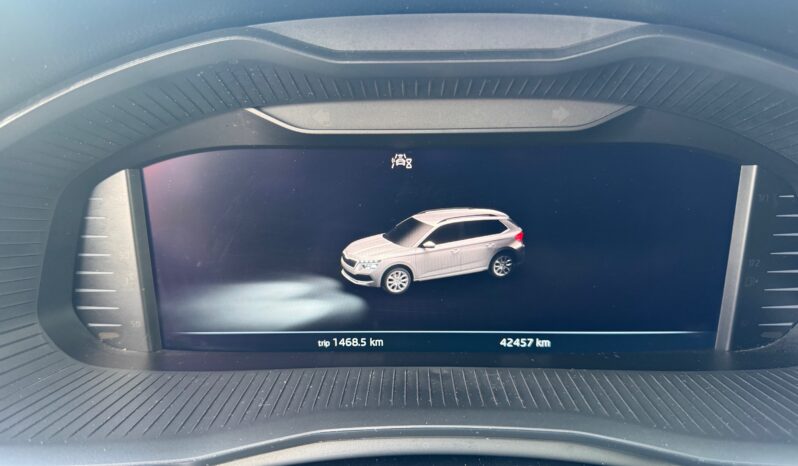 
								SKODA KAMIQ 1.5cc TSI 150cv DSG Style full									