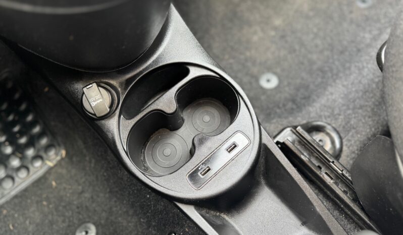 
								FIAT 500C MY23 1.0cc Hybrid 70cv Cabrio Dolcevita full									