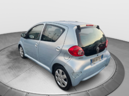 
										TOYOTA AYGO 1.0cc VVT-I 68cv CVT 5P. SOL full									