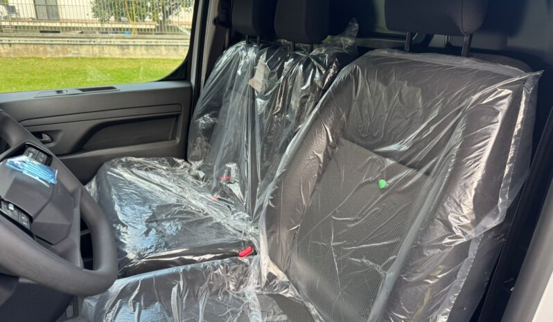 
								FIAT Scudo Serie 3 L2H1 1.5cc Diesel 120cv Van full									