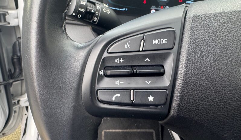 
								HYUNDAI I10 1.0cc MPI 67cv 5P AT CONNECTLINE full									