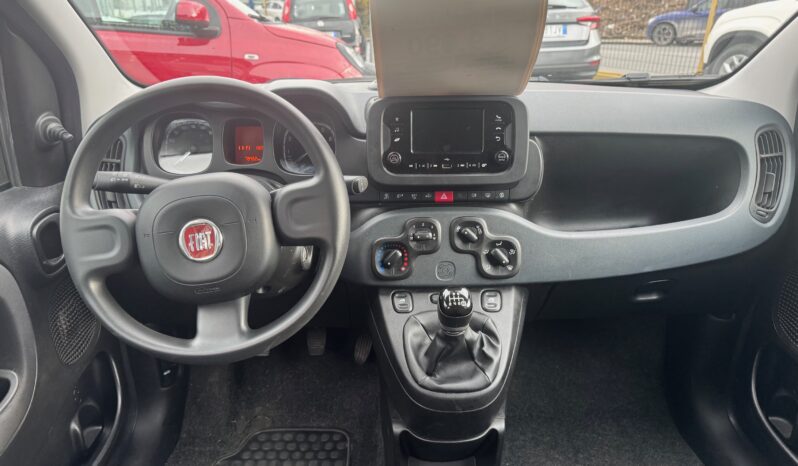 
								FIAT Panda 1.0cc Hybrid 70cv MY23 full									