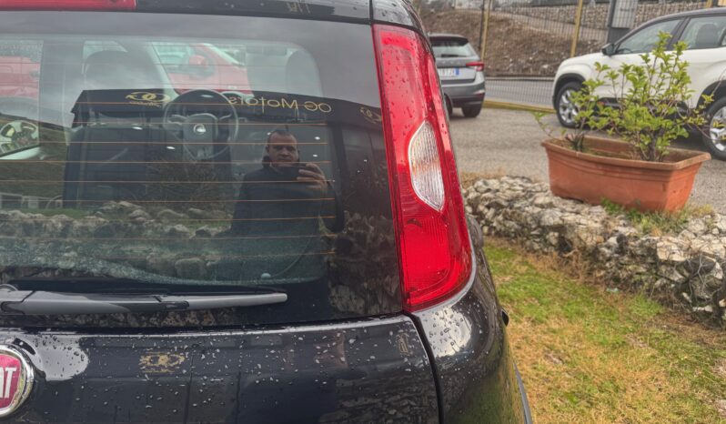 
								FIAT Panda 1.0cc Hybrid 70cv MY23 full									